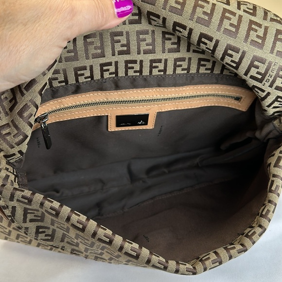 Fendi Zucca Mamma Baguette w/ Leather details - Picture 12 of 15